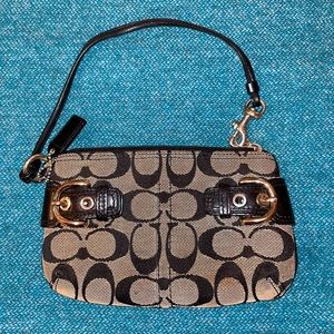 Chic Coach Wristlet